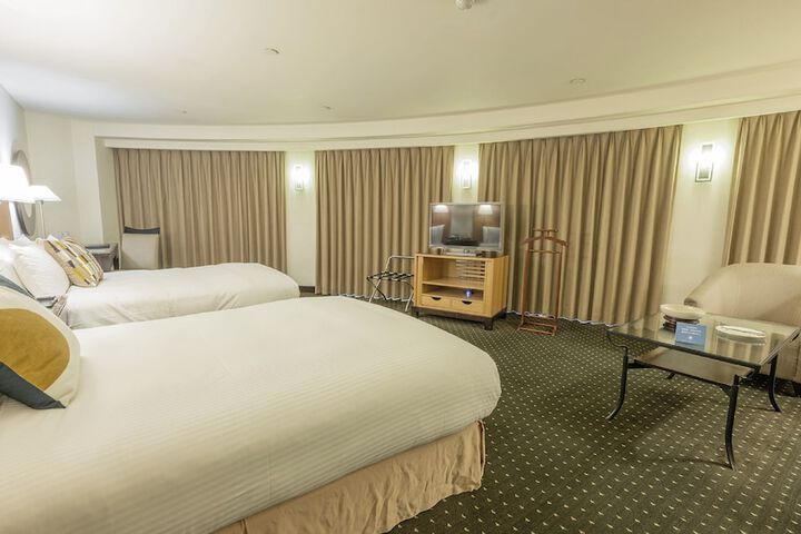 Room 7 of 137