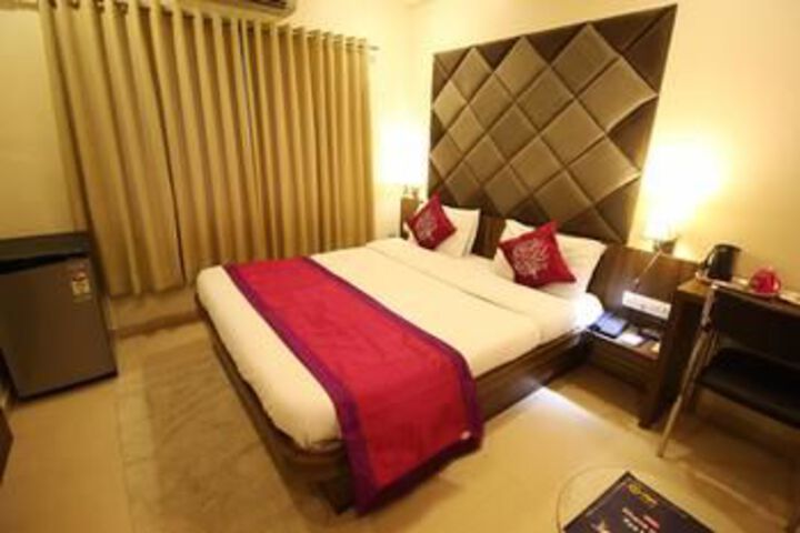 Room 6 of 23