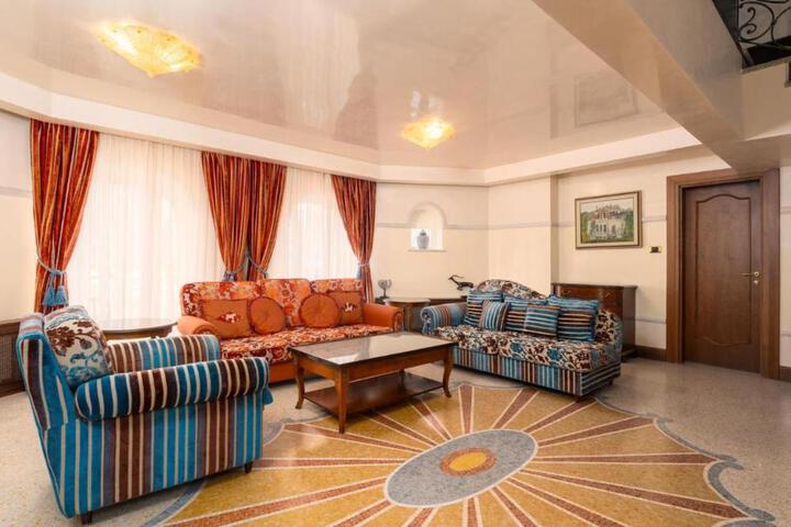 Festa Winter Palace Hotel