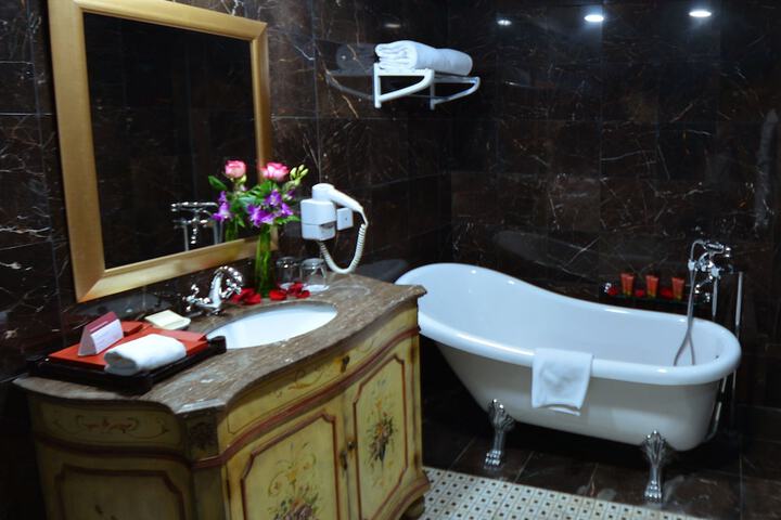 Bathroom Interior Photo
