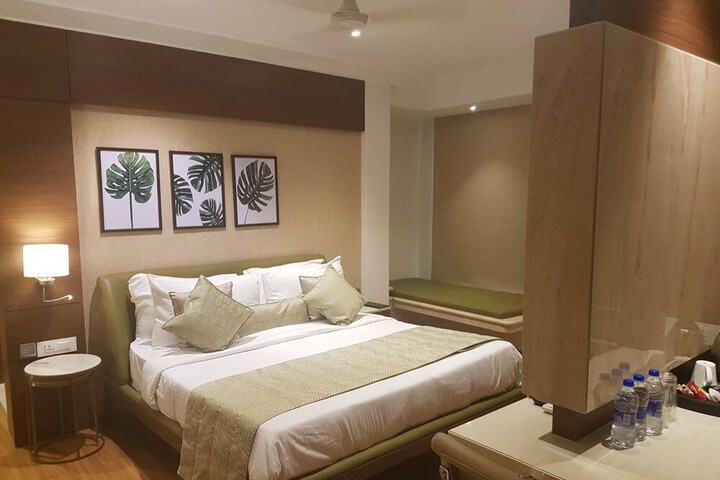 Room 26 of 44