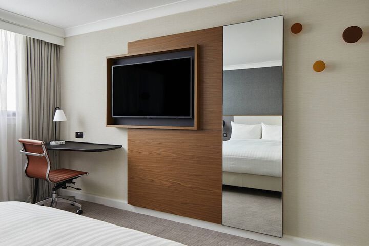 Room 8 of 53