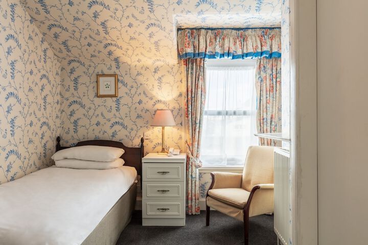 Room 21 of 74