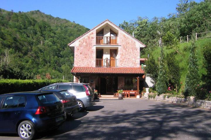 La Salmonera Cangas de Onís