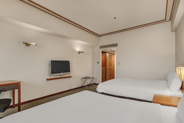 Room 40 of 149