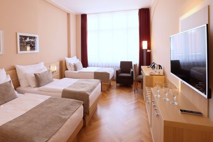 Room 18 of 71