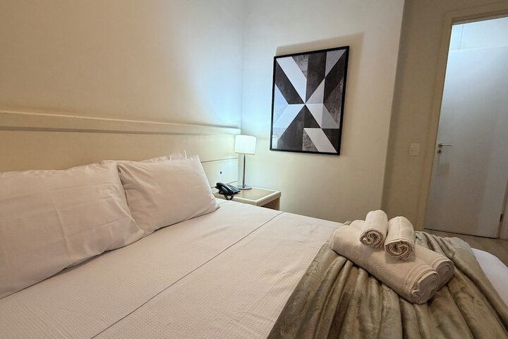 Room 4 of 39