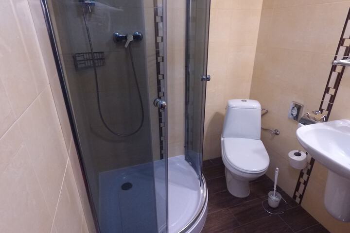 Room 33 of 50