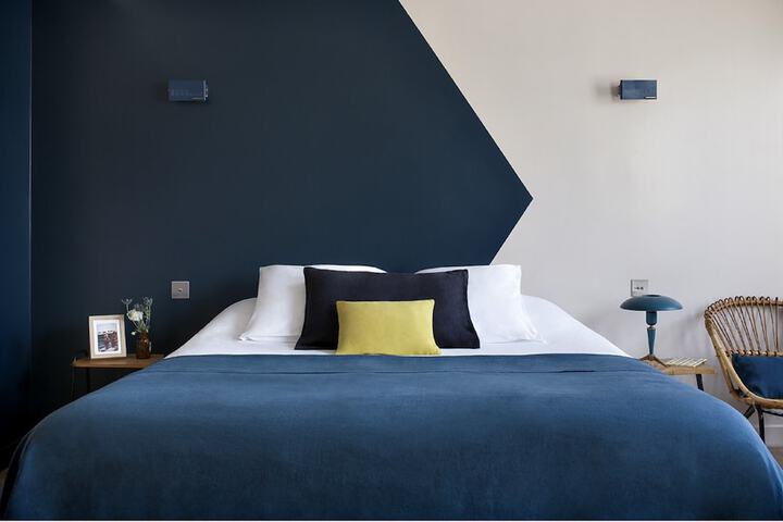 Room 12 of 49