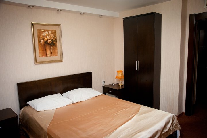 Room 11 of 71