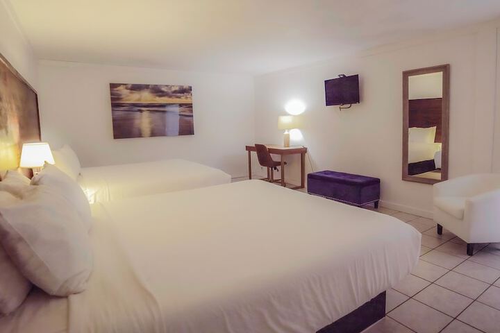 Room 18 of 27