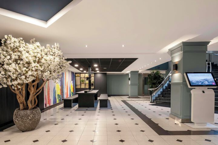 Lobby Entry
