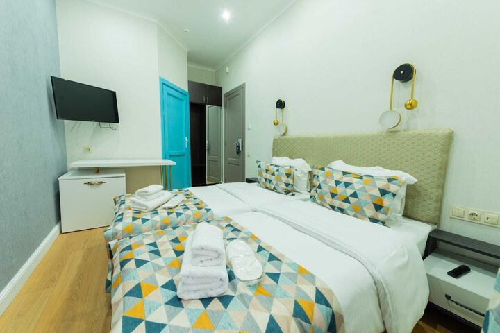 Room 7 of 20