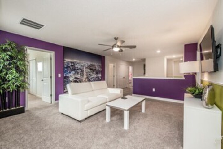 Room 14 of 50
