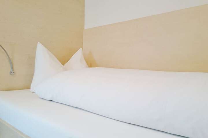 Room 29 of 76