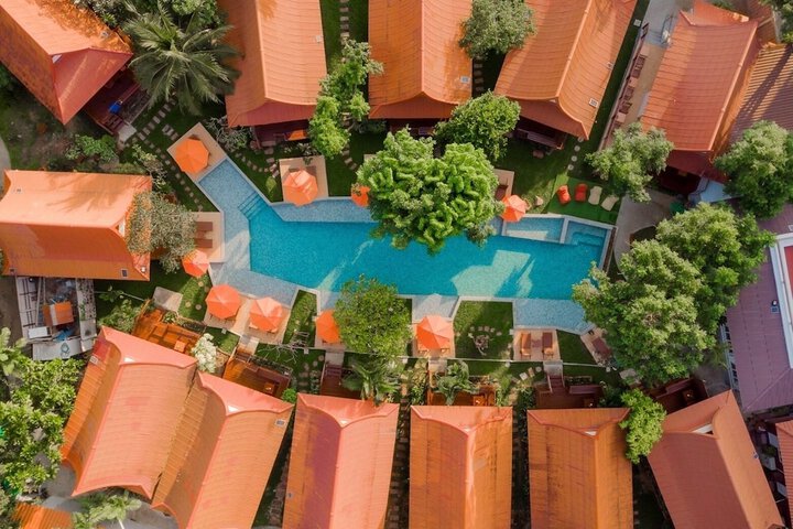 Pool Hotel