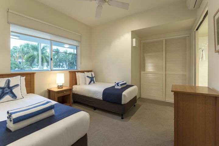 Room 4 of 53