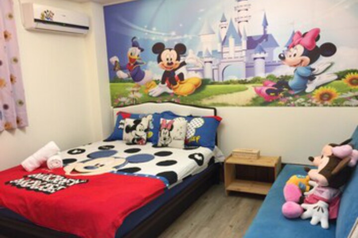 Room 35 of 57