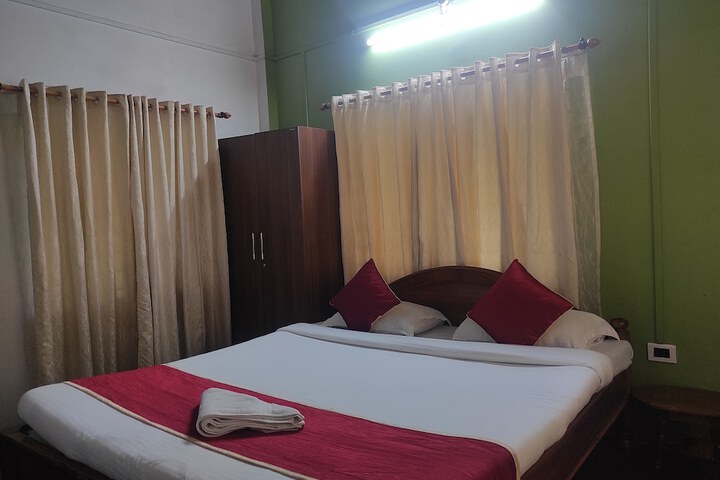 Room 8 of 50