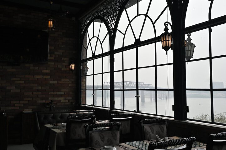 Dining 90 of 161