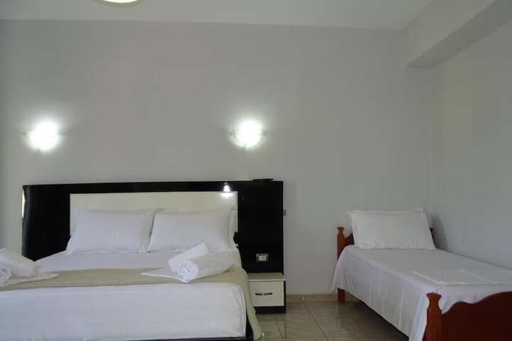 Room 6 of 59