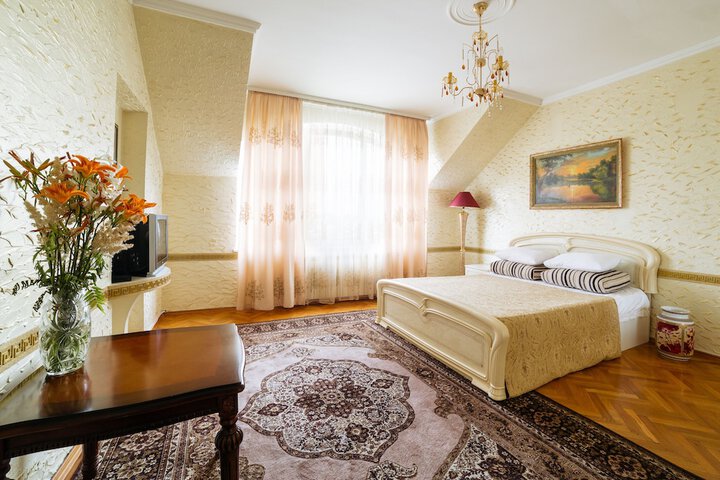 Room 22 of 34
