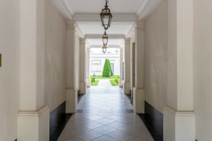 Hotel 5 of 25