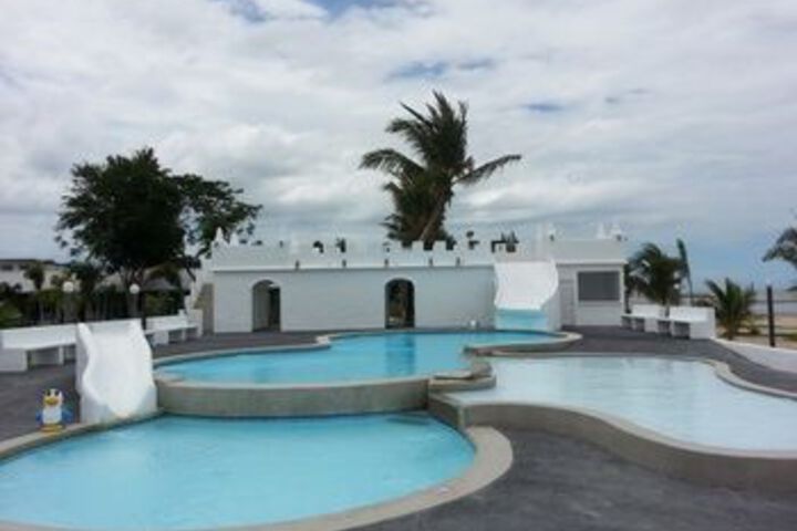 Pool 20 of 29