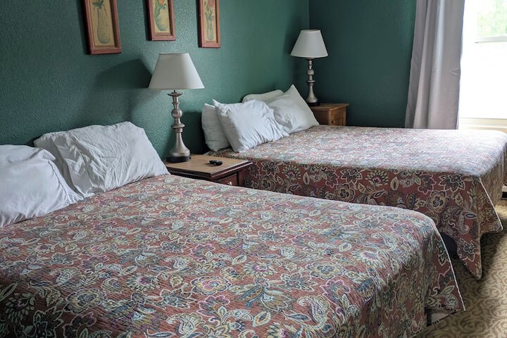 Room 2 of 16