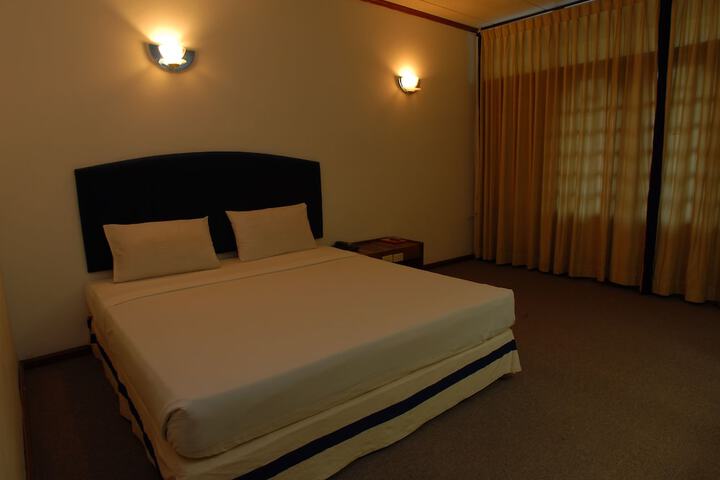 Room 12 of 45