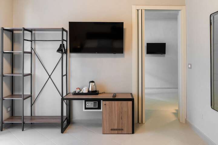 Room 26 of 89