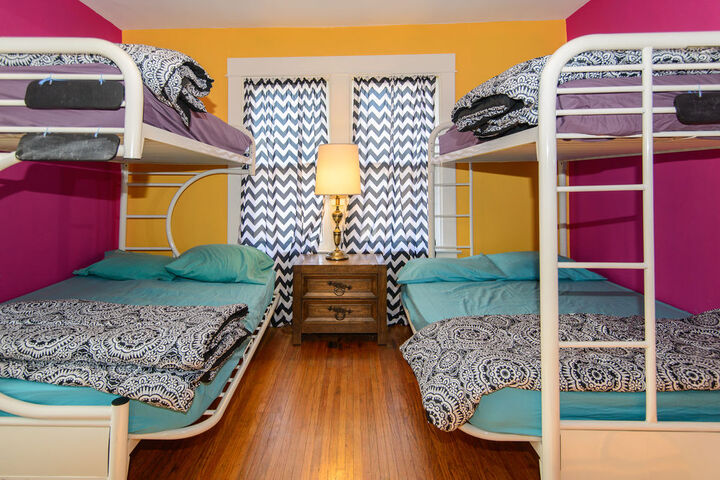 Room 5 of 43