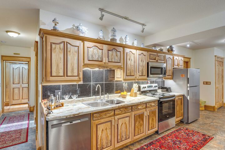 On-site Trails: Rock River Retreat in Jefferson!