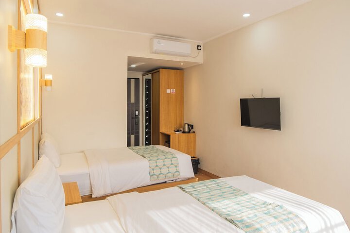 Room 27 of 50