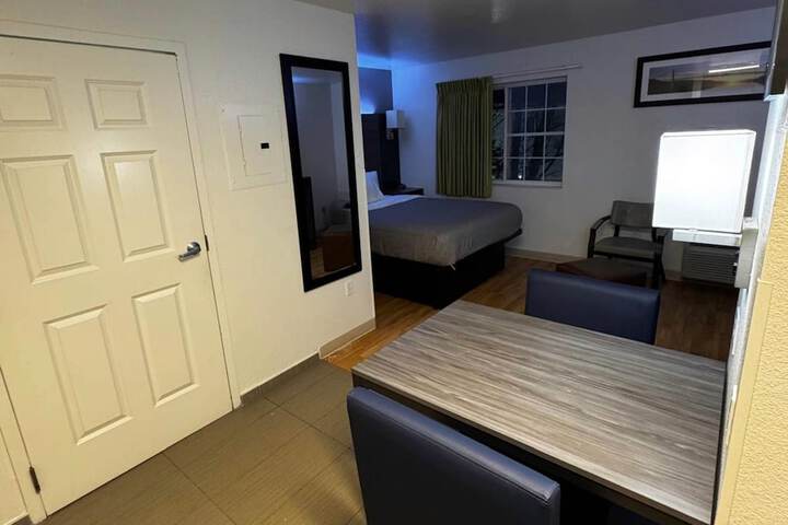 Room 15 of 31