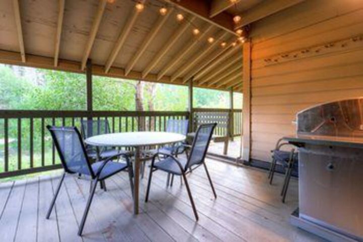 Terrace/Patio 2 of 39