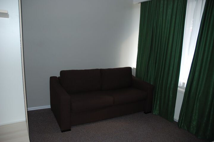 Room 18 of 39