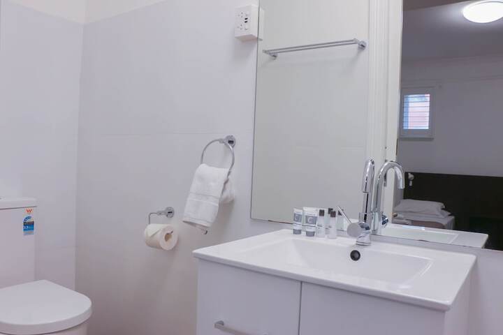 Room 15 of 31