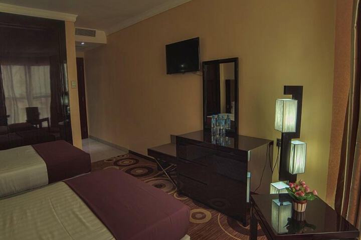 Room 2 of 21