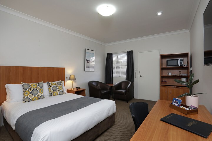 Room 8 of 31