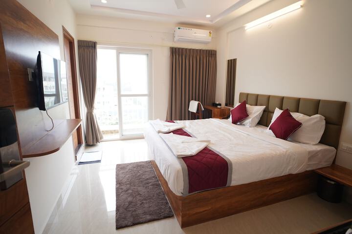 Room 5 of 31
