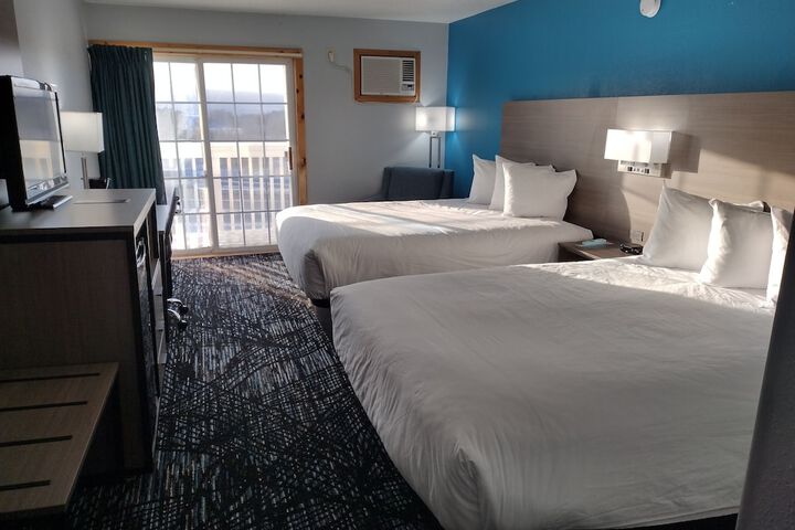 2 Queen Beds (4 of 28)