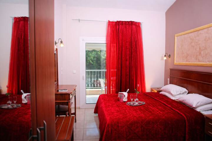 Room 16 of 85