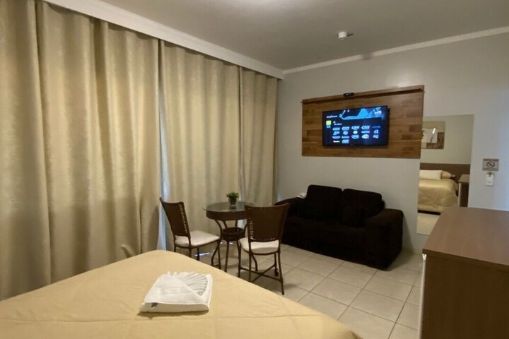 Room 4 of 51