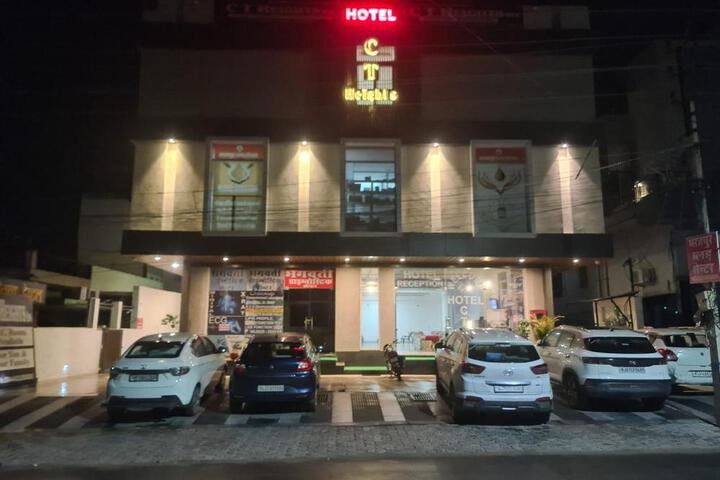 C T Heights Inn