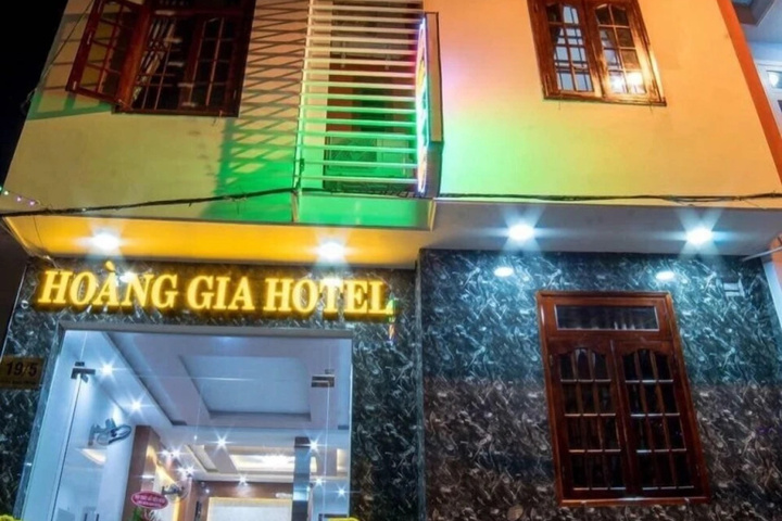 Exterior of Hoang Gia Hotel