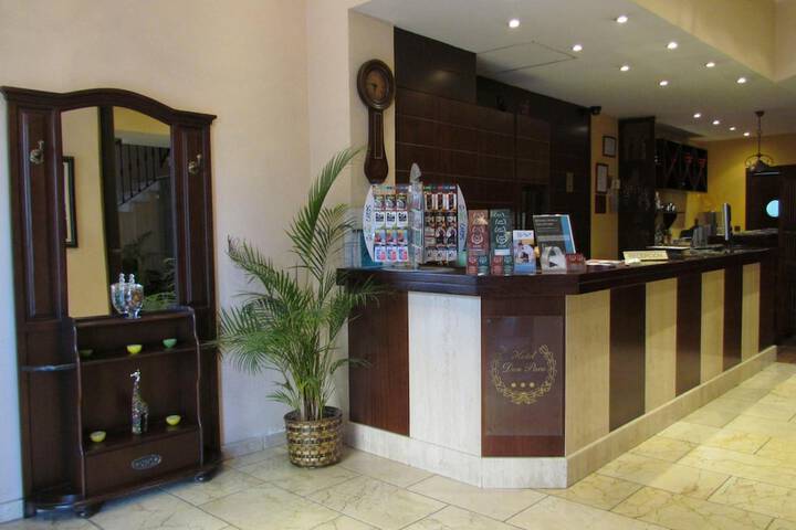 Hotel Lobby