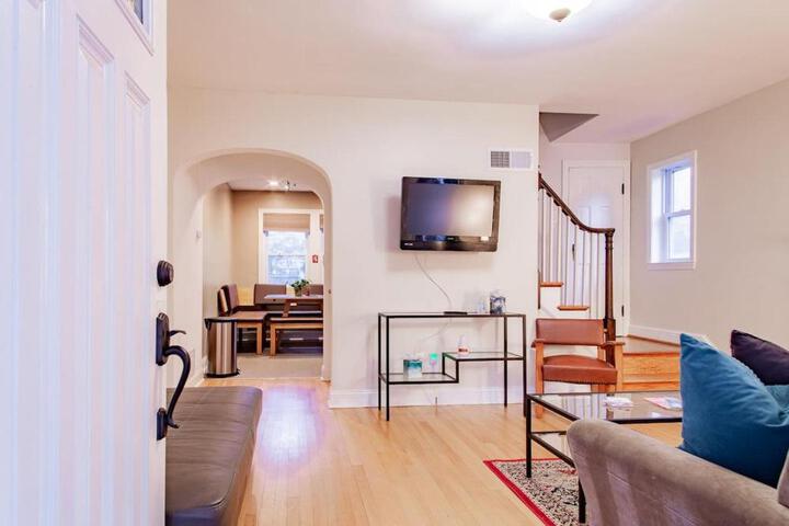 Photo of Pentagon City Homestay Parking available