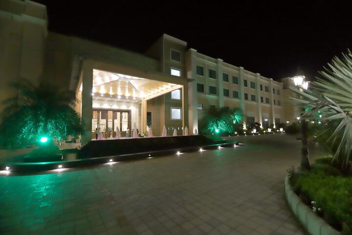 Hotel 32 of 34