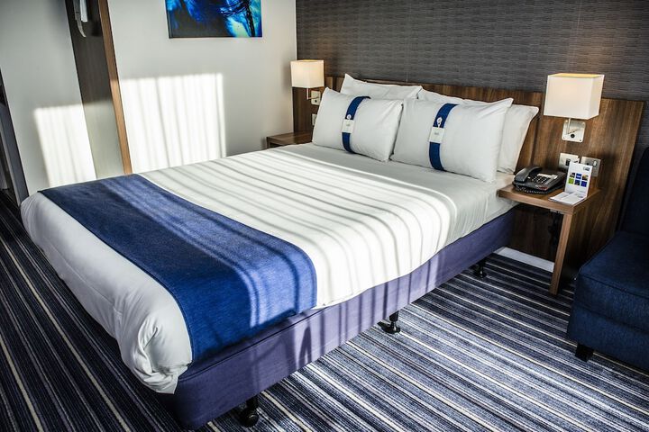 Room 3 of 26